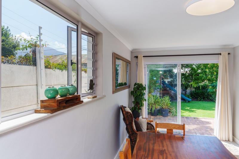 3 Bedroom Property for Sale in Harfield Village Western Cape